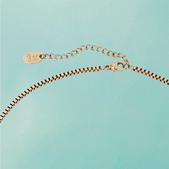 Taylor Swift All I Think About is Karma Reputation Snake Necklace - Gold - Picture 3 of 5